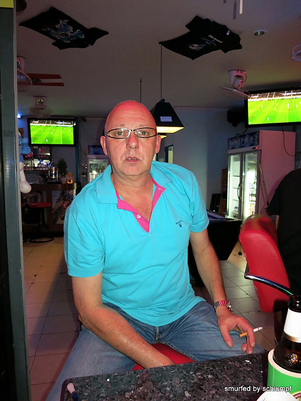 2014-09-03  Smurf Bar