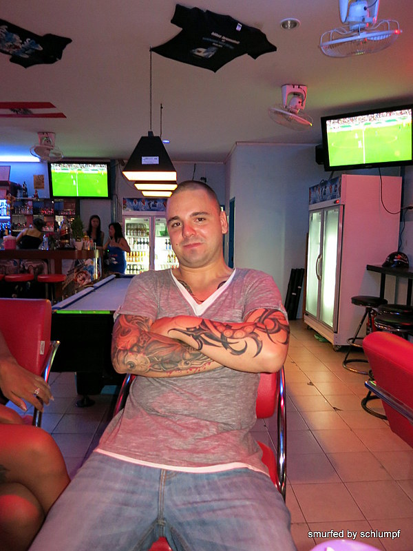 2014-09-05  Smurf Bar