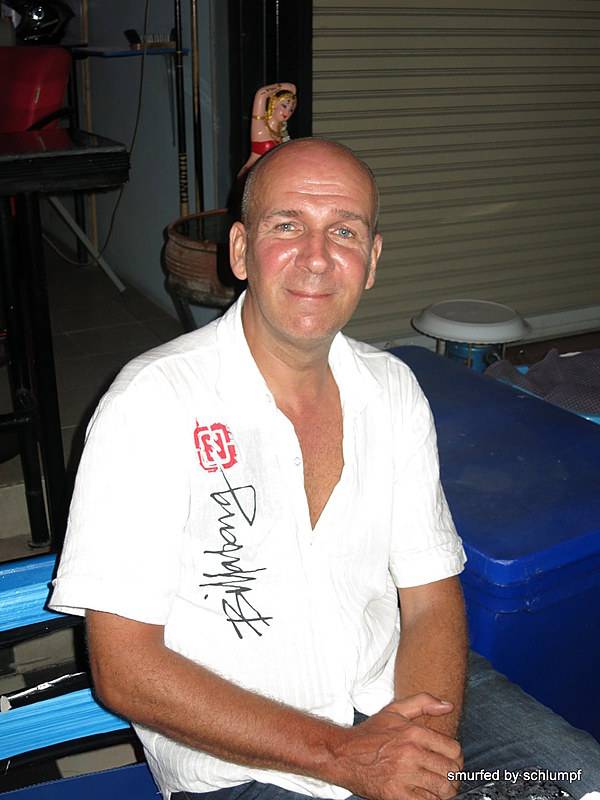 2014-09-06  Smurf Bar