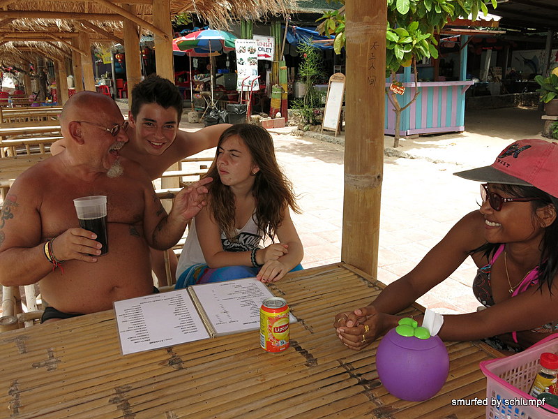 2014-09-06  Smurf Bar