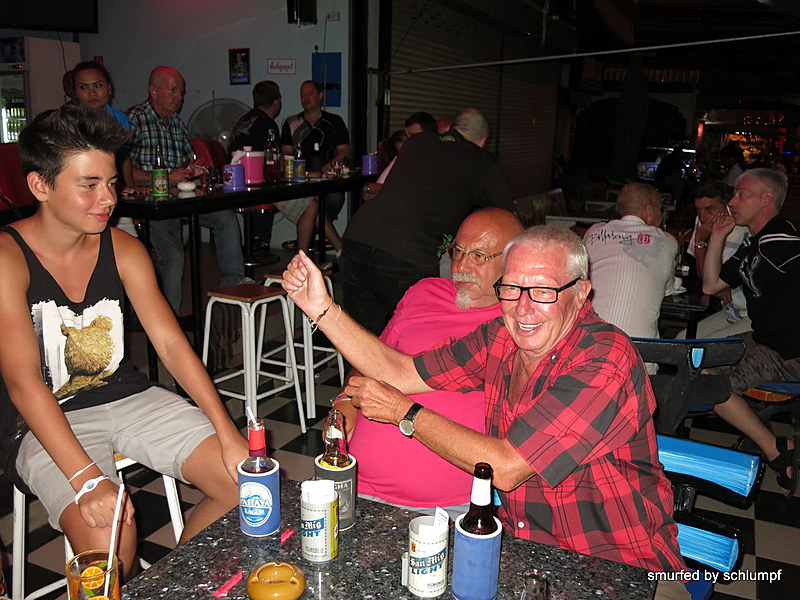 2014-09-08  Smurf Bar