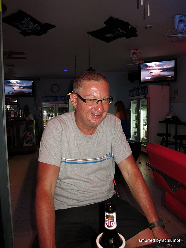 2014-09-11  Smurf Bar