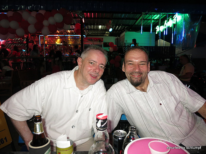 2014-09-12  Smurf Bar