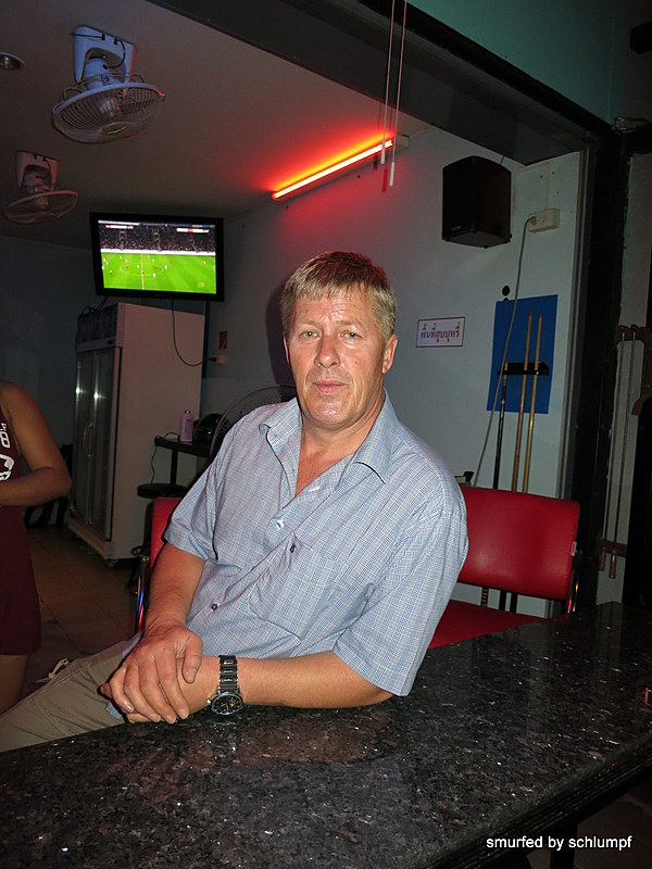 2014-09-12  Smurf Bar