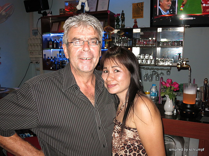 2014-09-12  Smurf Bar