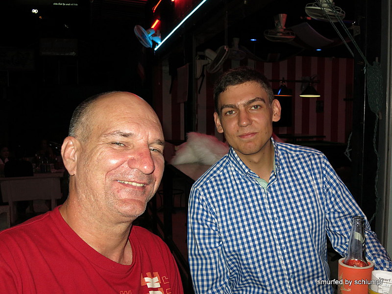 2014-09-12  Smurf Bar