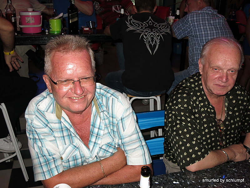 2014-09-12  Smurf Bar