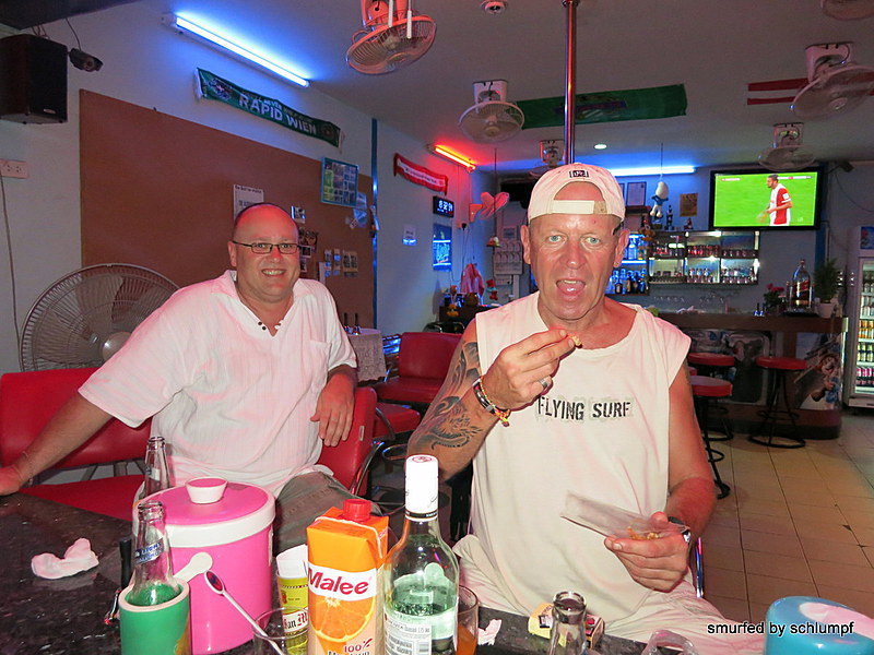 2014-09-15  Smurf Bar
