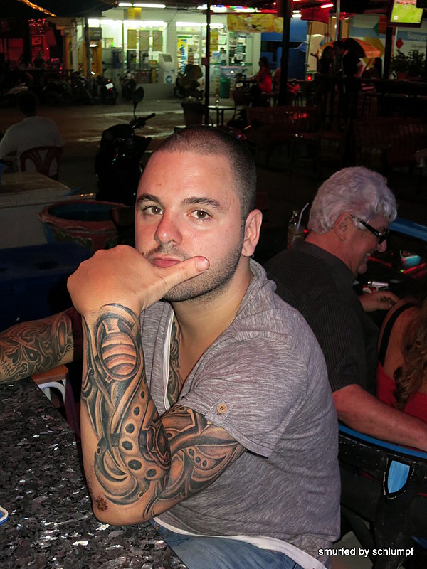 2014-09-17  Smurf Bar