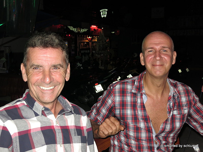 2014-09-18  Smurf Bar