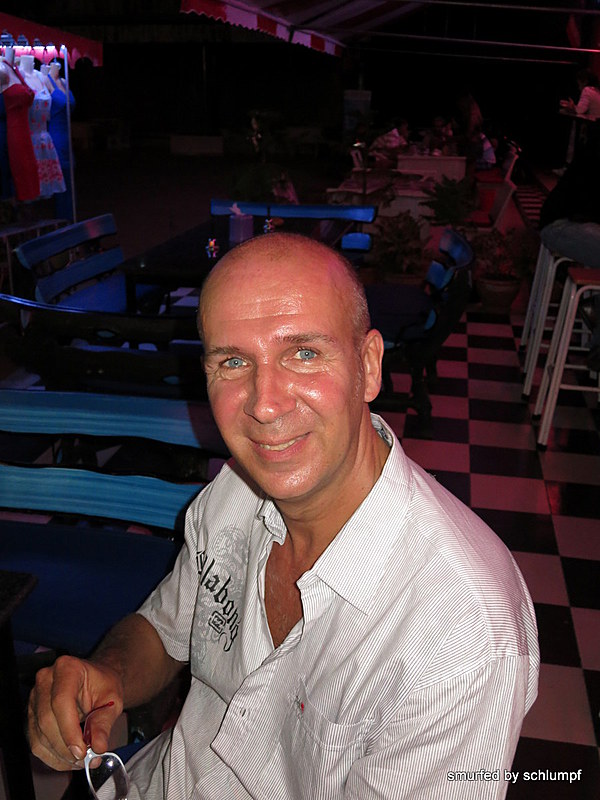 2014-09-22  Smurf Bar