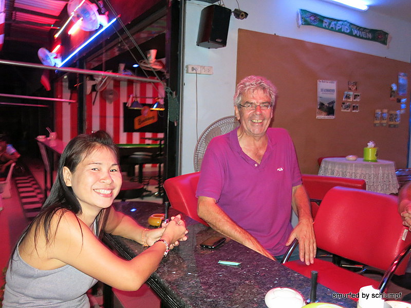 2014-09-22  Smurf Bar
