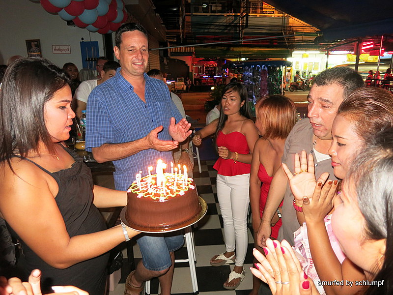 2014-09-23  Smurf Bar