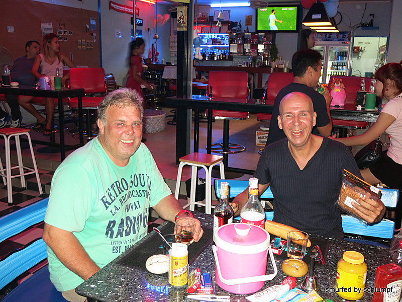 2014-09-25  Smurf Bar