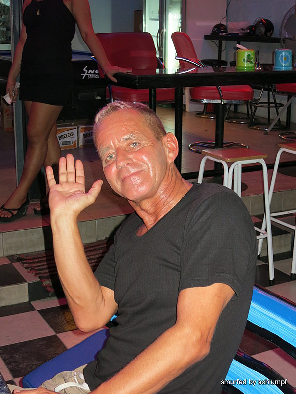 2014-10-01  Smurf Bar