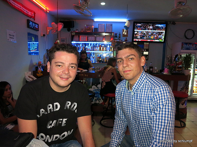 2014-10-01  Smurf Bar