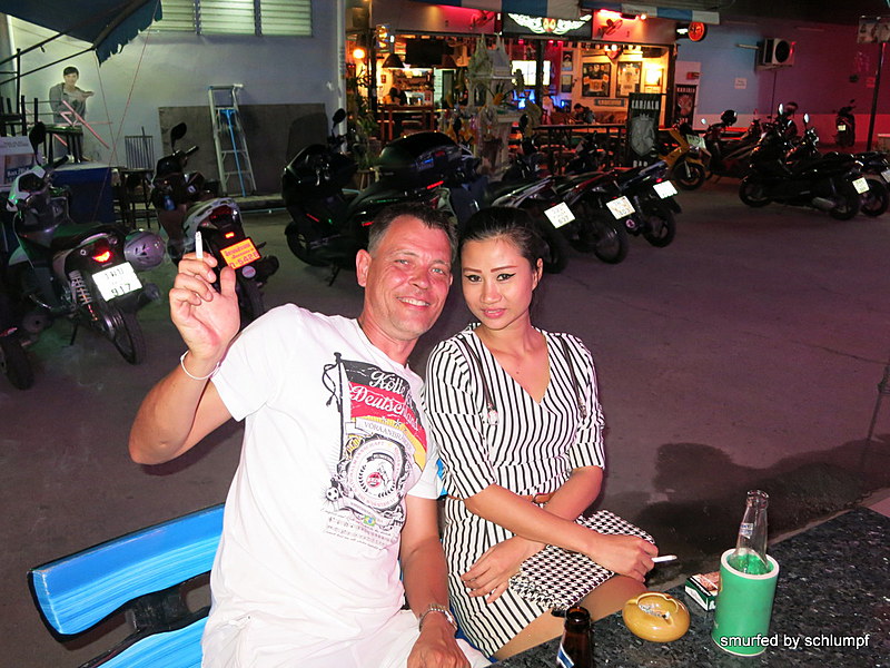 2014-10-01  Smurf Bar