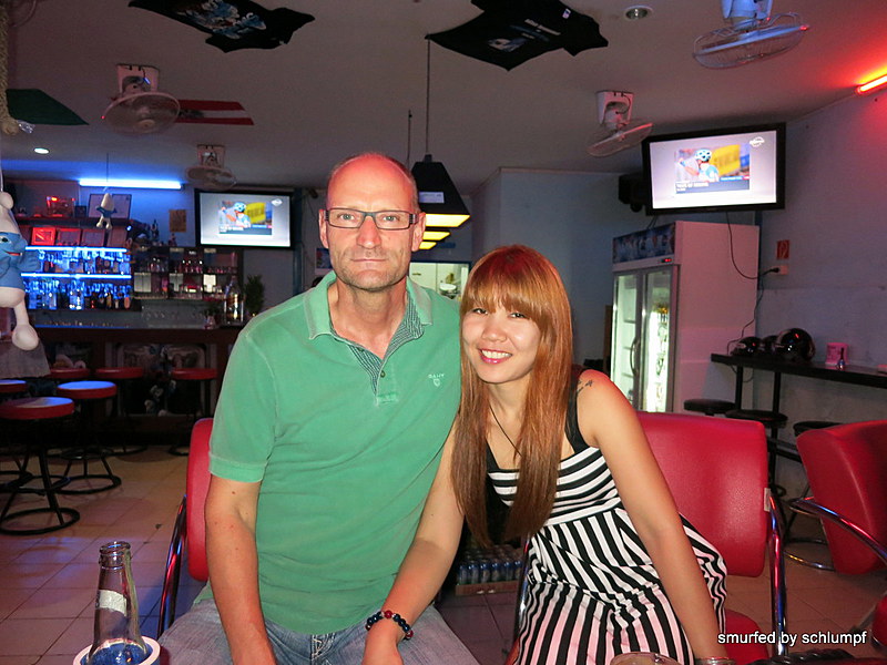 2014-10-06  Smurf Bar