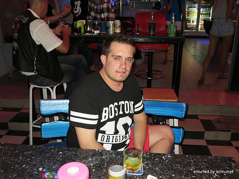 2014-10-06  Smurf Bar