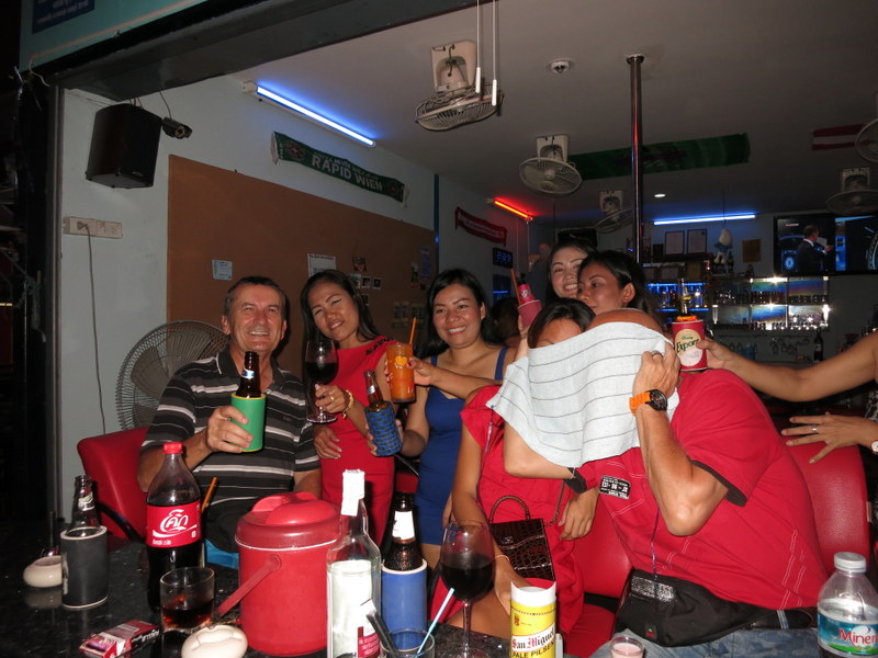 2014-10-08  Smurf Bar