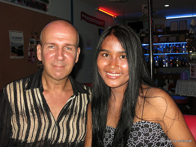 2014-10-11  Smurf Bar