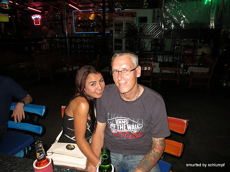 2014-10-11  Smurf Bar