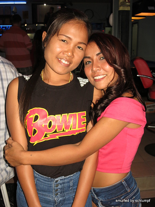 2014-10-12  Smurf Bar