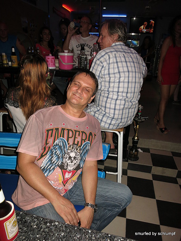 2014-10-12  Smurf Bar