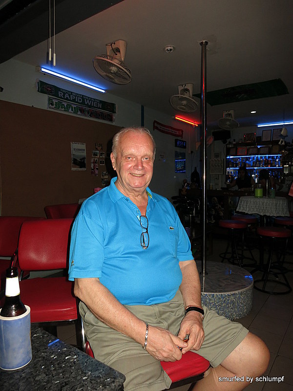 2014-10-12  Smurf Bar