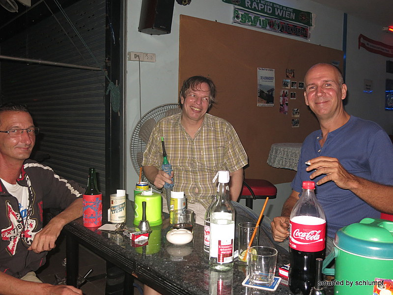 2014-10-15  Smurf Bar