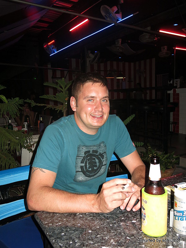 2014-10-17  Smurf Bar