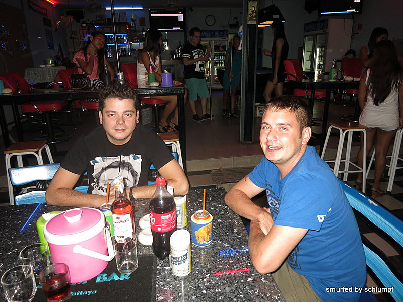 2014-10-19  Smurf Bar