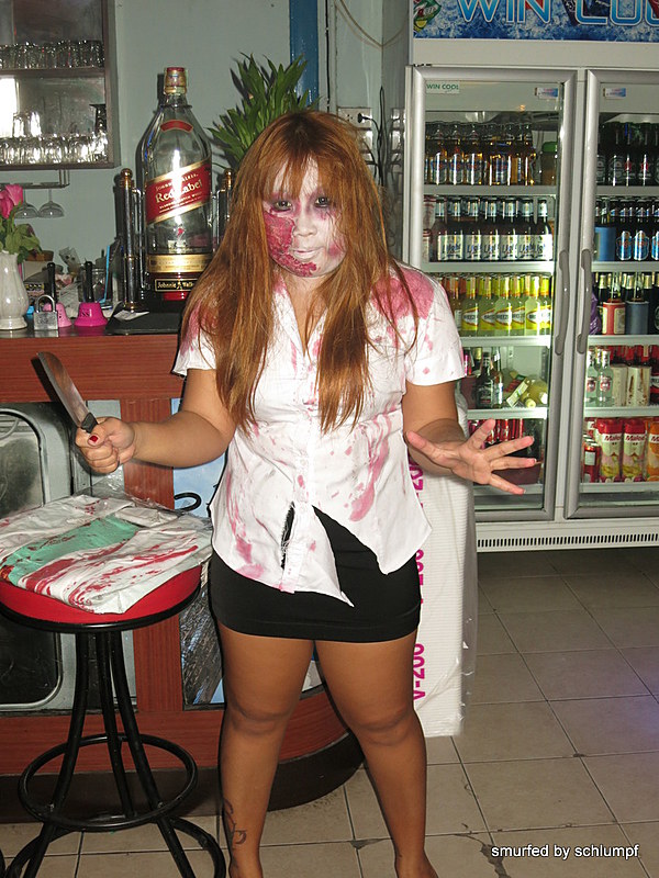 2014-10-3!  Smurf Bar