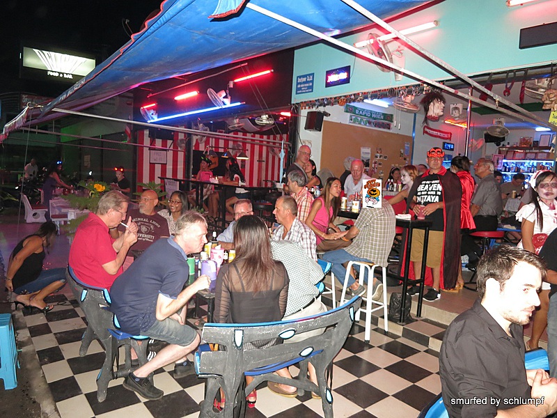 2014-10-31  Smurf Bar