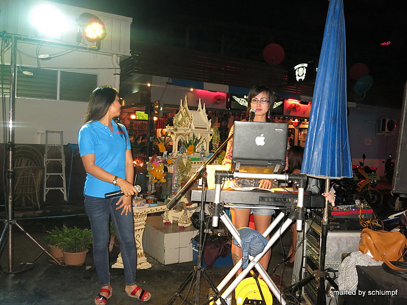 2014-10-31  Smurf Bar