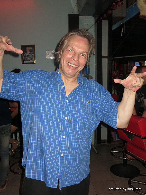 2014-10-31  Smurf Bar