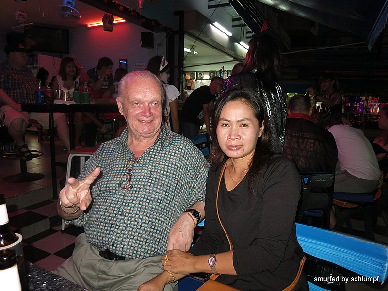 2014-10-31  Smurf Bar