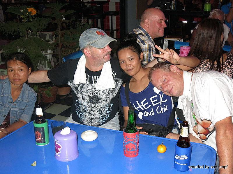 2014-10-31  Smurf Bar