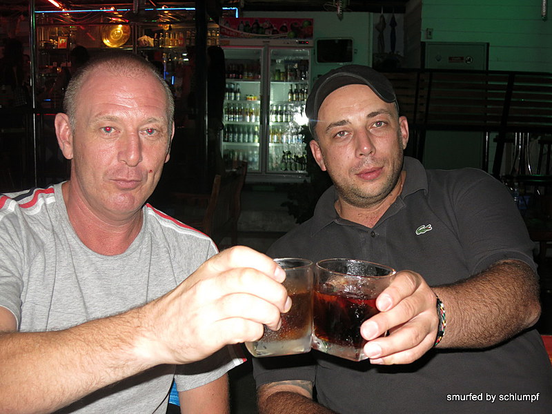 2014-10-31  Smurf Bar