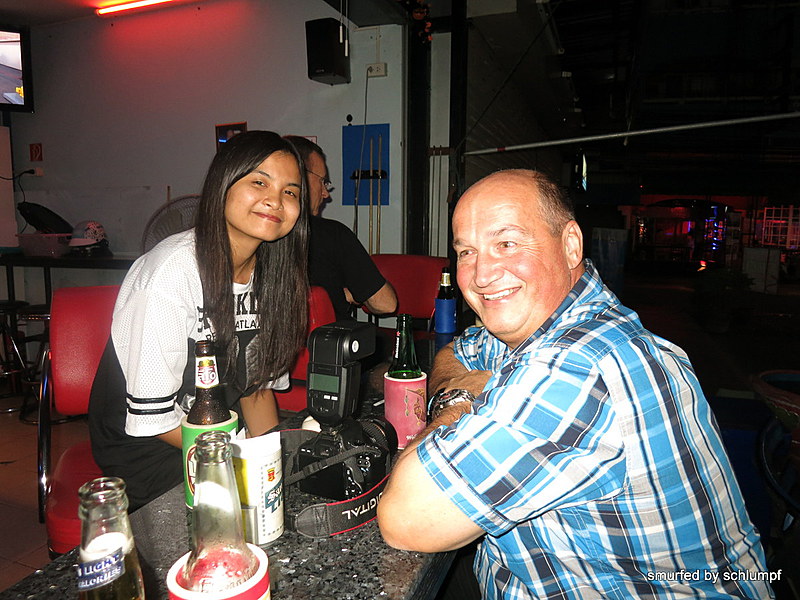 2014-11-01  Smurf Bar