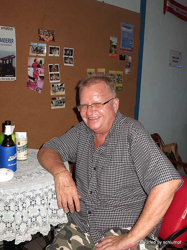 2014-11-01  Smurf Bar