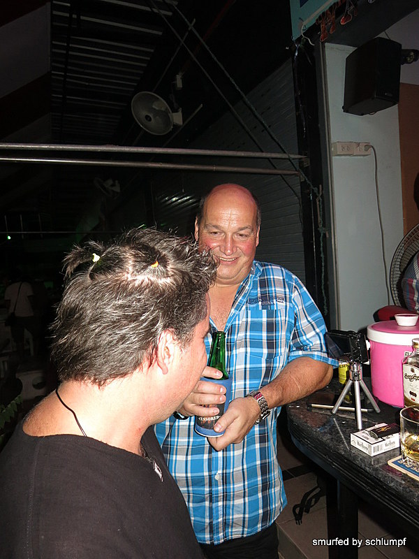 2014-11-01  Smurf Bar