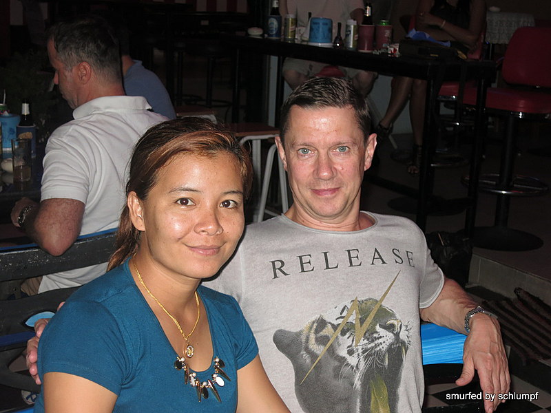 2014-11-02  Smurf Bar