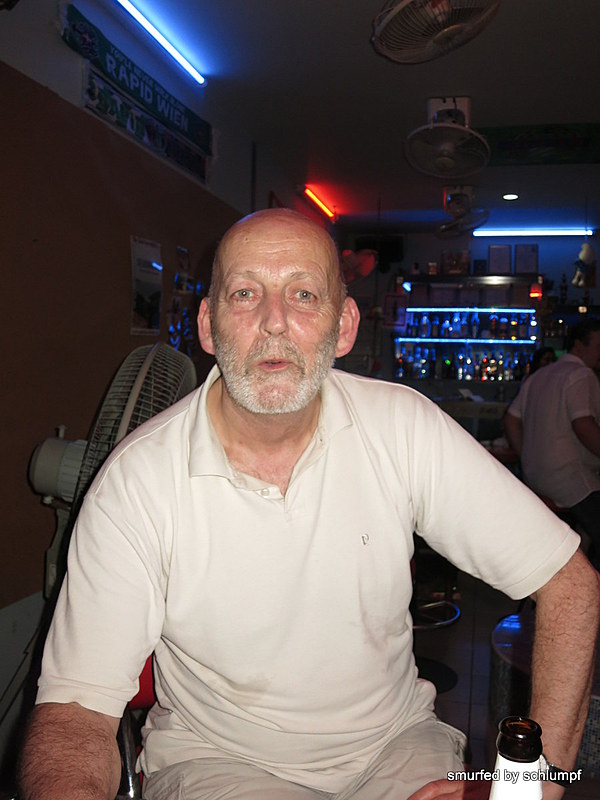 2014-11-02  Smurf Bar