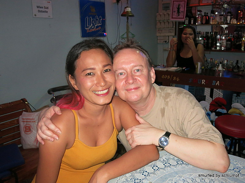 2014-11-04  Smurf Bar