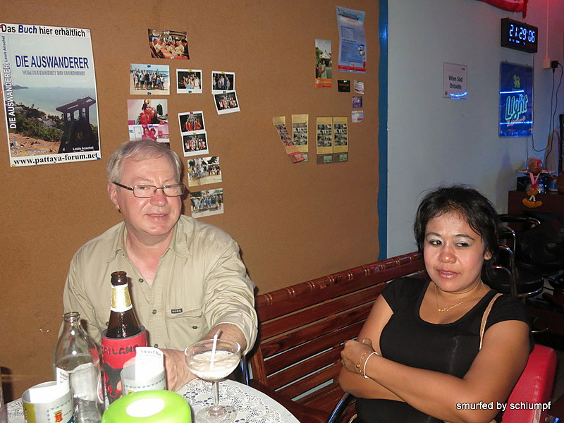 2014-11-05  Smurf Bar
