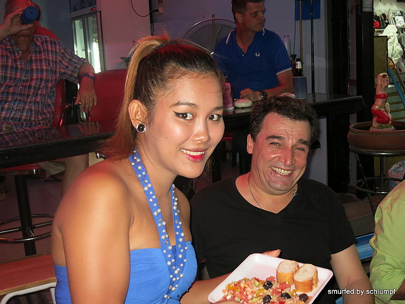 2014-11-05  Smurf Bar