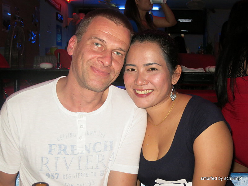 2014-11-05  Smurf Bar