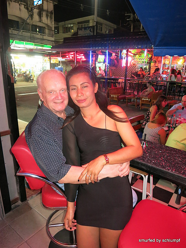 2014-11-05  Smurf Bar