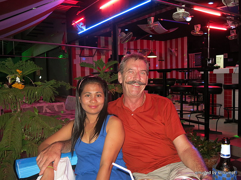 2014-11-05  Smurf Bar